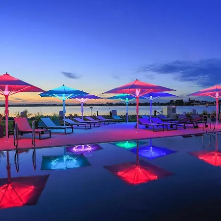 Ξενοδοχείο In The Marem Ritz Marina Waren An Der M Ritz Βάρεν