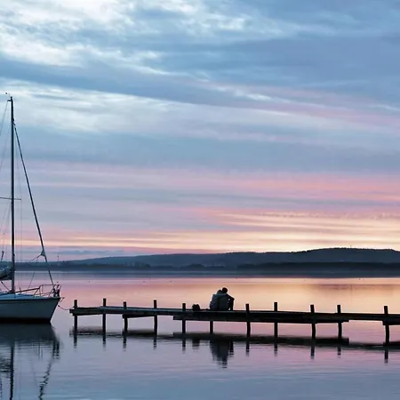 In The Marem Ritz Marina Waren An Der M Ritz Ξενοδοχείο