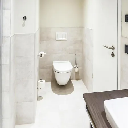 In The Marem Ritz Marina Waren An Der M Ritz Ξενοδοχείο