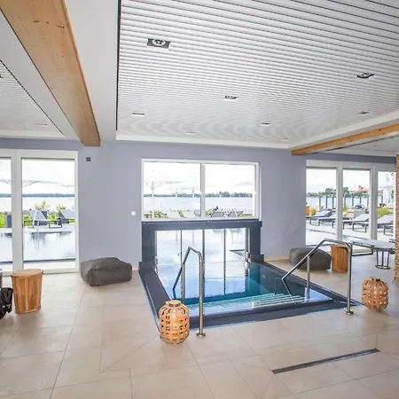 In The Marem Ritz Marina Waren An Der M Ritz Βάρεν