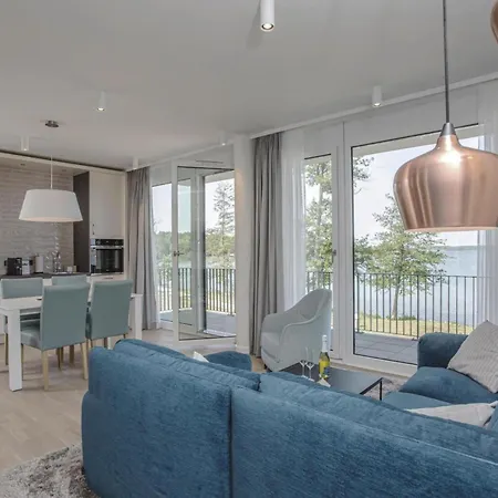 In The Marem Ritz Marina Waren An Der M Ritz Ξενοδοχείο