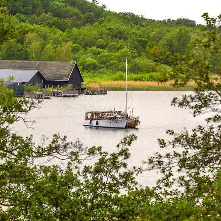In The Marem Ritz Marina Waren An Der M Ritz Ξενοδοχείο Βάρεν